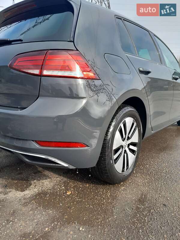 Хэтчбек Volkswagen e-Golf 2020 в Запорожье