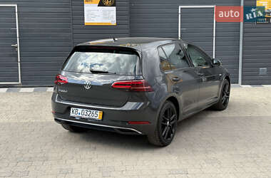 Хэтчбек Volkswagen e-Golf 2020 в 