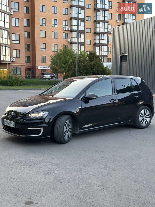 Хэтчбек Volkswagen e-Golf 2014 в Каменец-Подольском