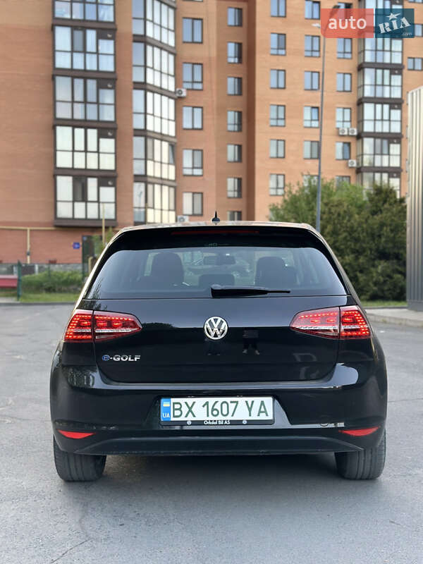 Хэтчбек Volkswagen e-Golf 2014 в Каменец-Подольском
