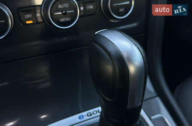 Хетчбек Volkswagen e-Golf 2020 в 
