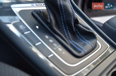 Хетчбек Volkswagen e-Golf 2020 в 