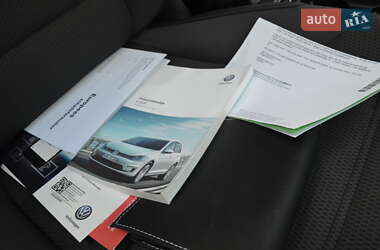 Хетчбек Volkswagen e-Golf 2020 в 
