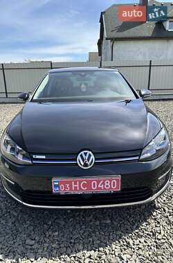Хетчбек Volkswagen e-Golf 2018 в 
