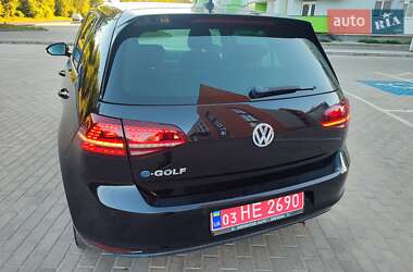 Хэтчбек Volkswagen e-Golf 2015 в 