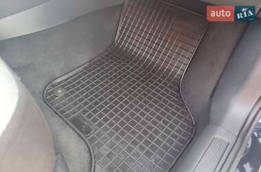 Хэтчбек Volkswagen e-Golf 2015 в 