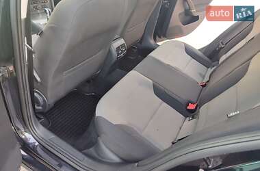 Хэтчбек Volkswagen e-Golf 2015 в 
