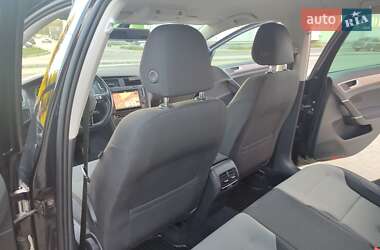 Хэтчбек Volkswagen e-Golf 2015 в 