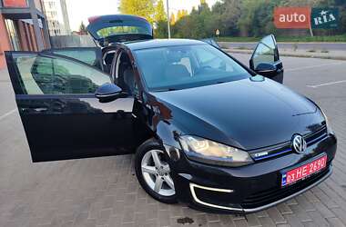 Хэтчбек Volkswagen e-Golf 2015 в 