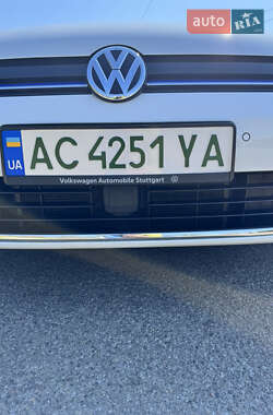 Хэтчбек Volkswagen e-Golf 2020 в 