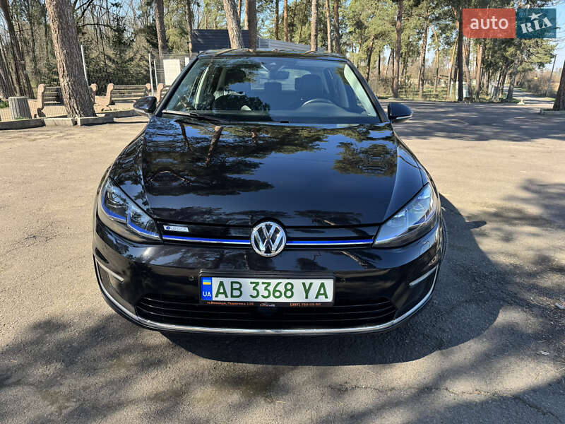 Хетчбек Volkswagen e-Golf 2017 в Вінниці