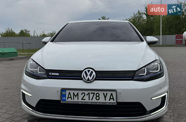 Хетчбек Volkswagen e-Golf 2015 в 