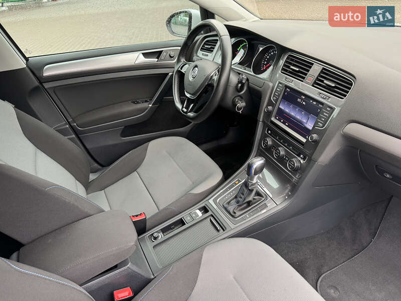 Хетчбек Volkswagen e-Golf 2015 в Бердичеві