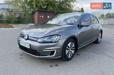 Хэтчбек Volkswagen e-Golf 2015 в 