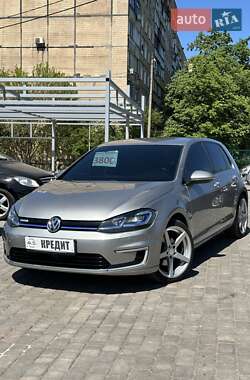 Хэтчбек Volkswagen e-Golf 2017 в Кривом Роге