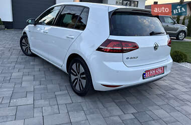 Хэтчбек Volkswagen e-Golf 2015 в 