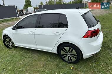 Хэтчбек Volkswagen e-Golf 2015 в 