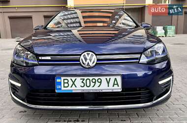 Хетчбек Volkswagen e-Golf 2020 в 