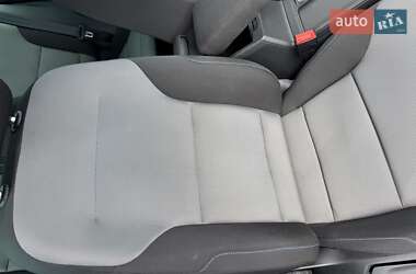 Хетчбек Volkswagen e-Golf 2015 в 
