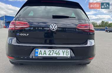 Хетчбек Volkswagen e-Golf 2015 в 