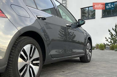 Хетчбек Volkswagen e-Golf 2019 в 