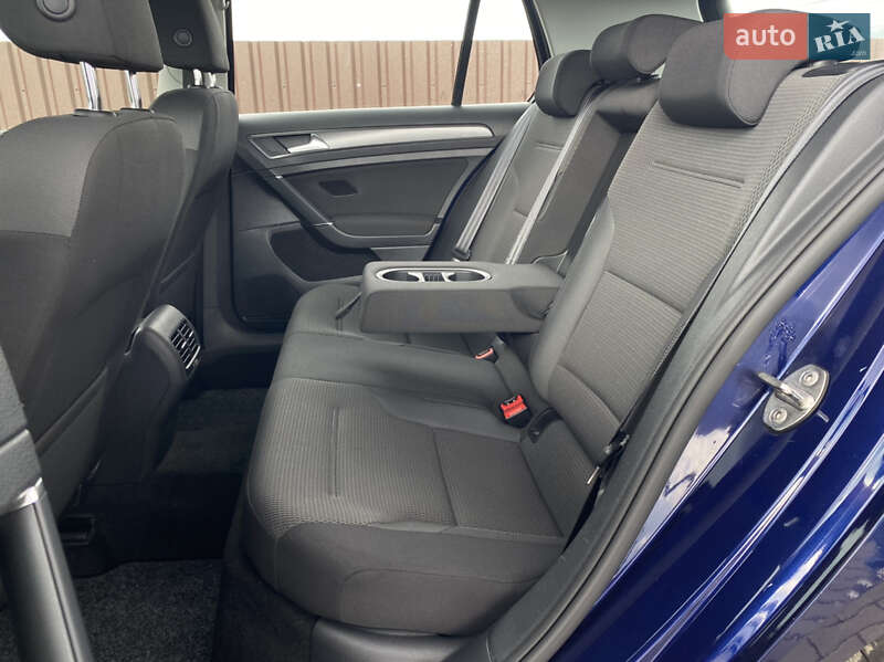 Хетчбек Volkswagen e-Golf 2019 в Вінниці