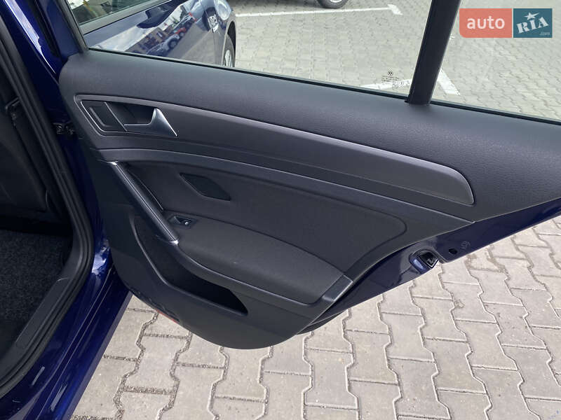 Хетчбек Volkswagen e-Golf 2019 в Вінниці