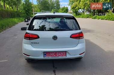 Хетчбек Volkswagen e-Golf 2020 в 