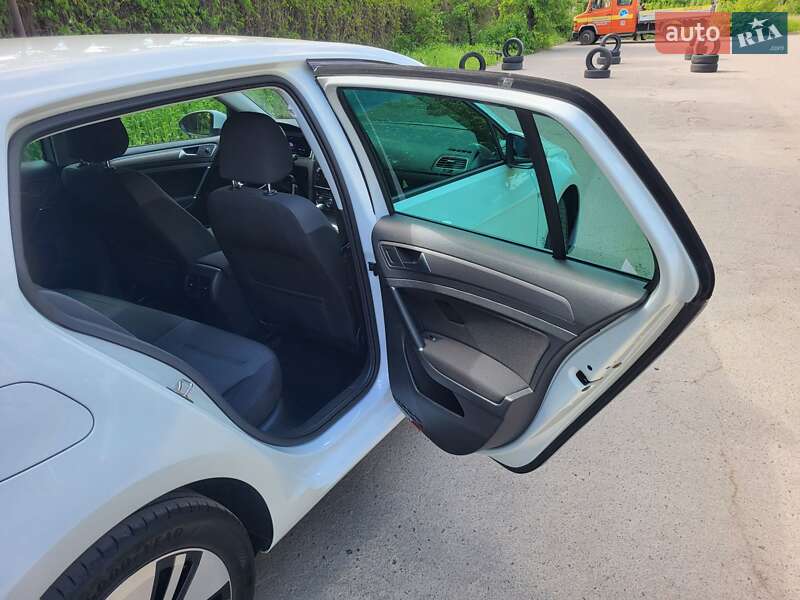 Хэтчбек Volkswagen e-Golf 2020 в Луцке