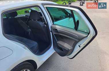 Хетчбек Volkswagen e-Golf 2020 в 