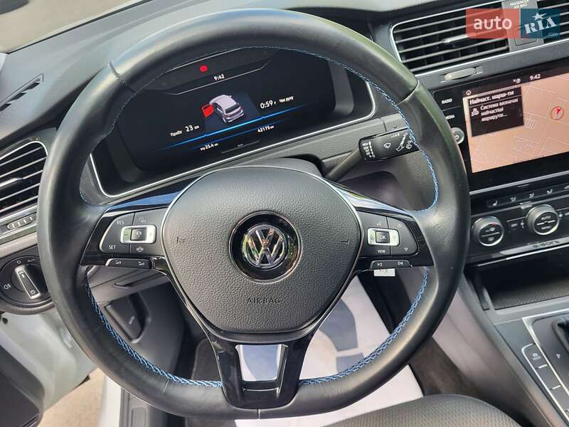 Хэтчбек Volkswagen e-Golf 2020 в Луцке