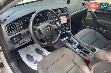 Хетчбек Volkswagen e-Golf 2020 в 