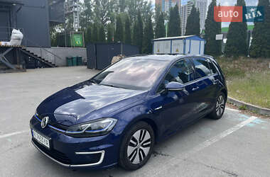 Хетчбек Volkswagen e-Golf 2017 в Києві
