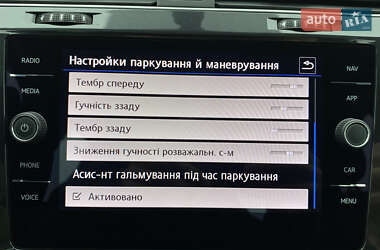 Хэтчбек Volkswagen e-Golf 2020 в 