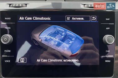 Хэтчбек Volkswagen e-Golf 2020 в 