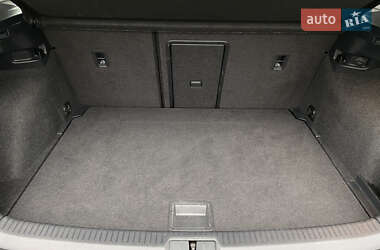 Хэтчбек Volkswagen e-Golf 2020 в 
