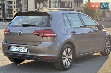 Хэтчбек Volkswagen e-Golf 2014 в 