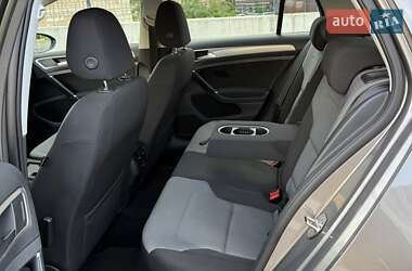 Хэтчбек Volkswagen e-Golf 2014 в 