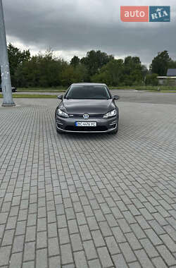 Хэтчбек Volkswagen e-Golf 2019 в Львове