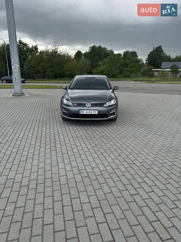 Хэтчбек Volkswagen e-Golf 2019 в Львове