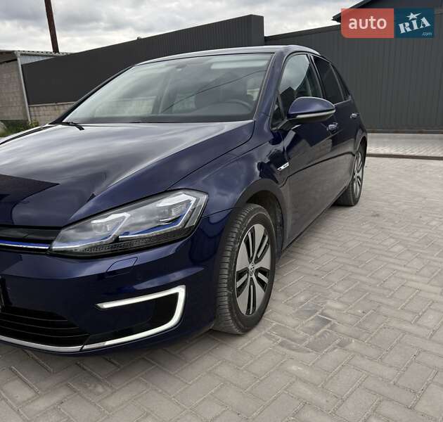 Хэтчбек Volkswagen e-Golf 2018 в Тернополе