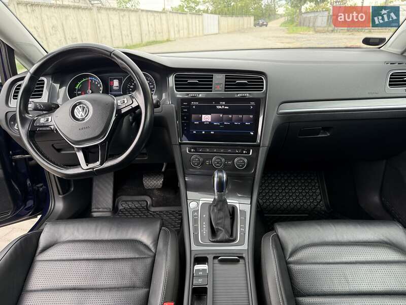 Хэтчбек Volkswagen e-Golf 2018 в Тернополе