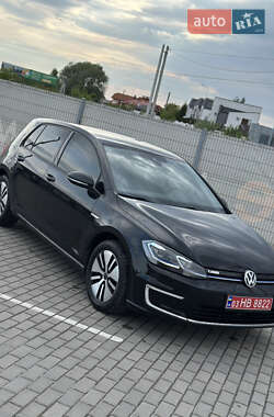 Хэтчбек Volkswagen e-Golf 2017 в Львове
