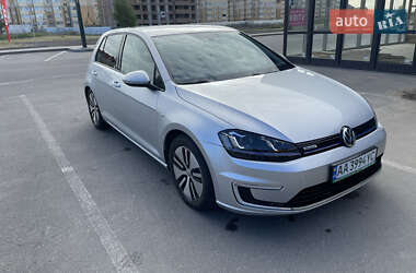 Хэтчбек Volkswagen e-Golf 2014 в 
