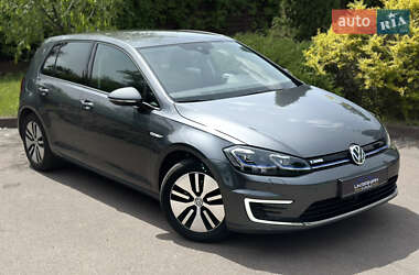 Хэтчбек Volkswagen e-Golf 2020 в 