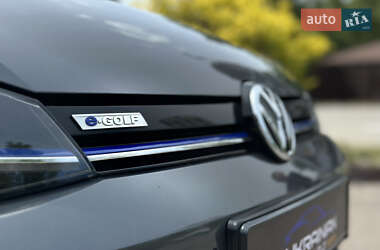 Хэтчбек Volkswagen e-Golf 2020 в 