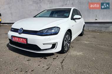 Хетчбек Volkswagen e-Golf 2016 в 