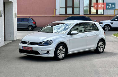 Хетчбек Volkswagen e-Golf 2015 в Рівному