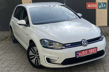 Хетчбек Volkswagen e-Golf 2017 в 