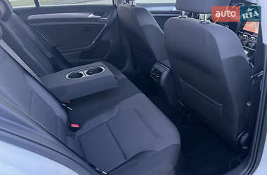 Хетчбек Volkswagen e-Golf 2019 в 